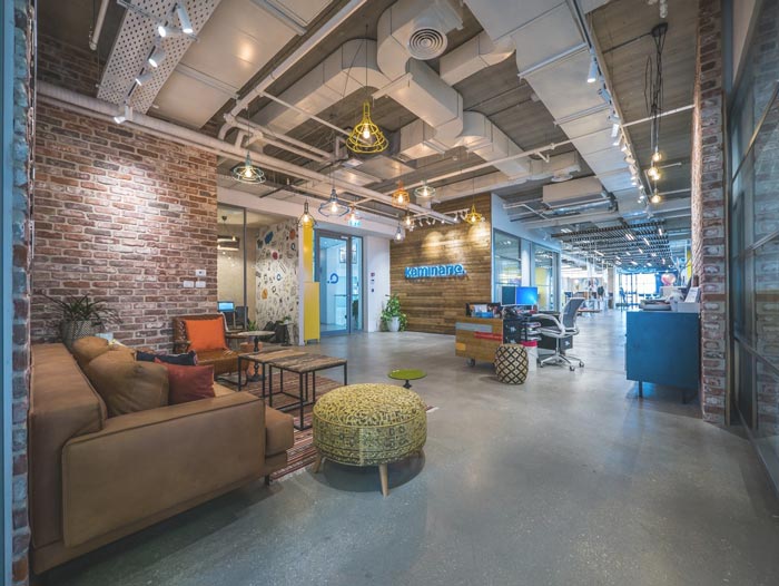 软件开发公司办公室前台装修设计实景图