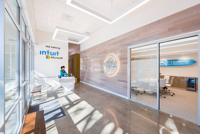 医养中心办公室如何设计装修？