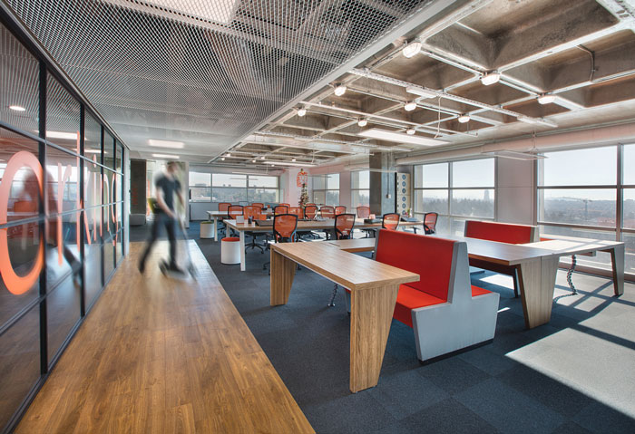 金融控股公司办公室办公区装修设计案例效果图